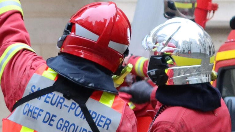 Dijon : Incendie Déclaré À La Médiathèque Champollion Dijon : Incendie Déclaré À La Médiathèque Champollion