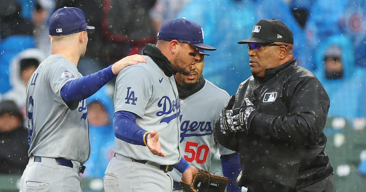 Dodgers' Quiet Bats Lead To Loss Against Cubs Dodgers' Quiet Bats Lead To Loss Against Cubs