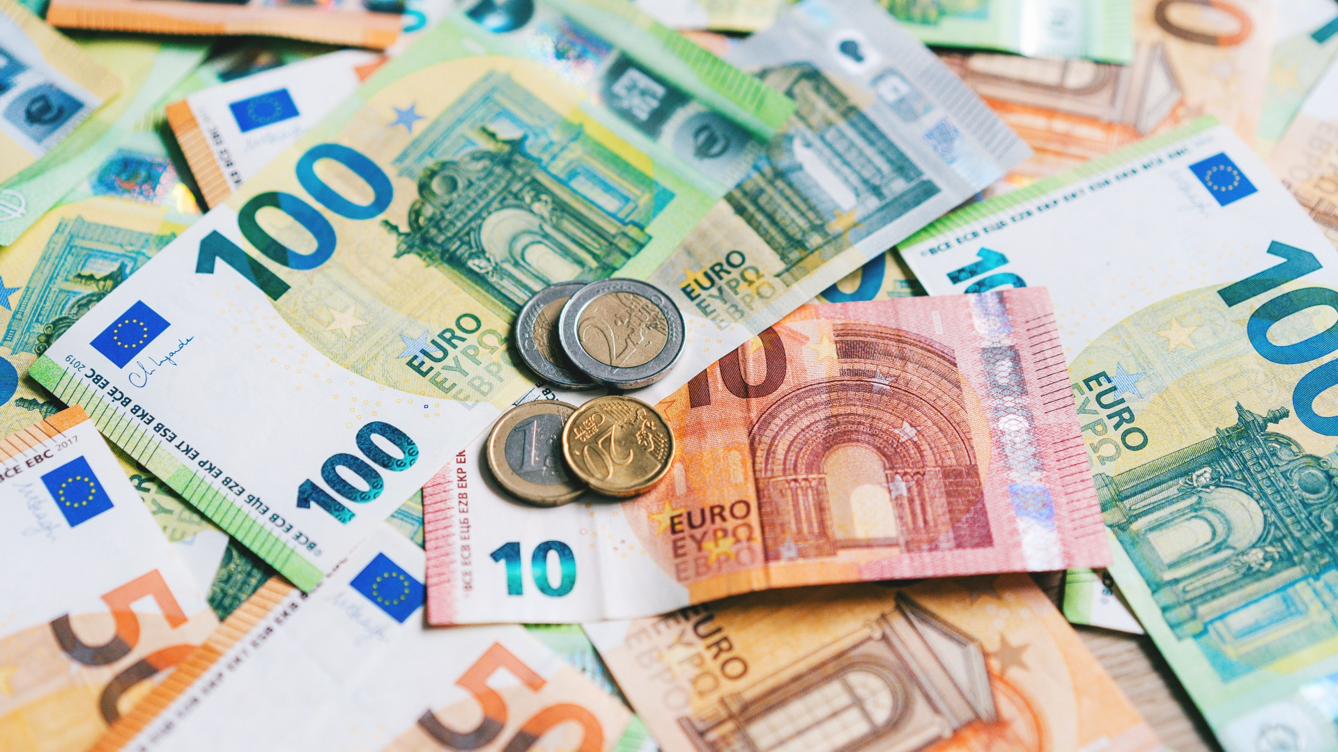 €1m Lotto Win: Location Revealed, Urgent Player Appeal Launched €1m Lotto Win: Location Revealed, Urgent Player Appeal Launched
