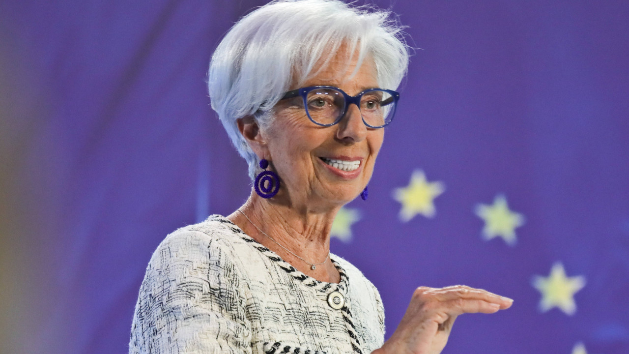 ECB Başkanı Lagarde: Küresel Ticaret Gerilimlerinin Arttığı Bir Dönemde Enflasyon ECB Başkanı Lagarde: Küresel Ticaret Gerilimlerinin Arttığı Bir Dönemde Enflasyon