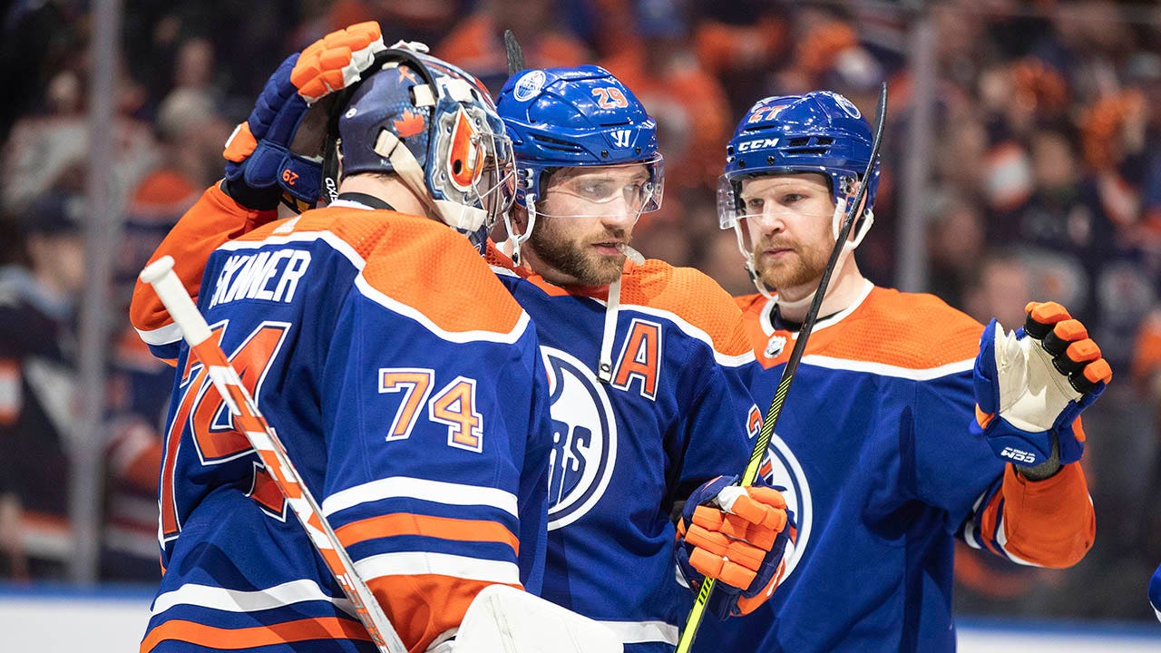 Edmonton Oilers Beat Kings In Overtime, Tie Series 2-2 Edmonton Oilers Beat Kings In Overtime, Tie Series 2-2