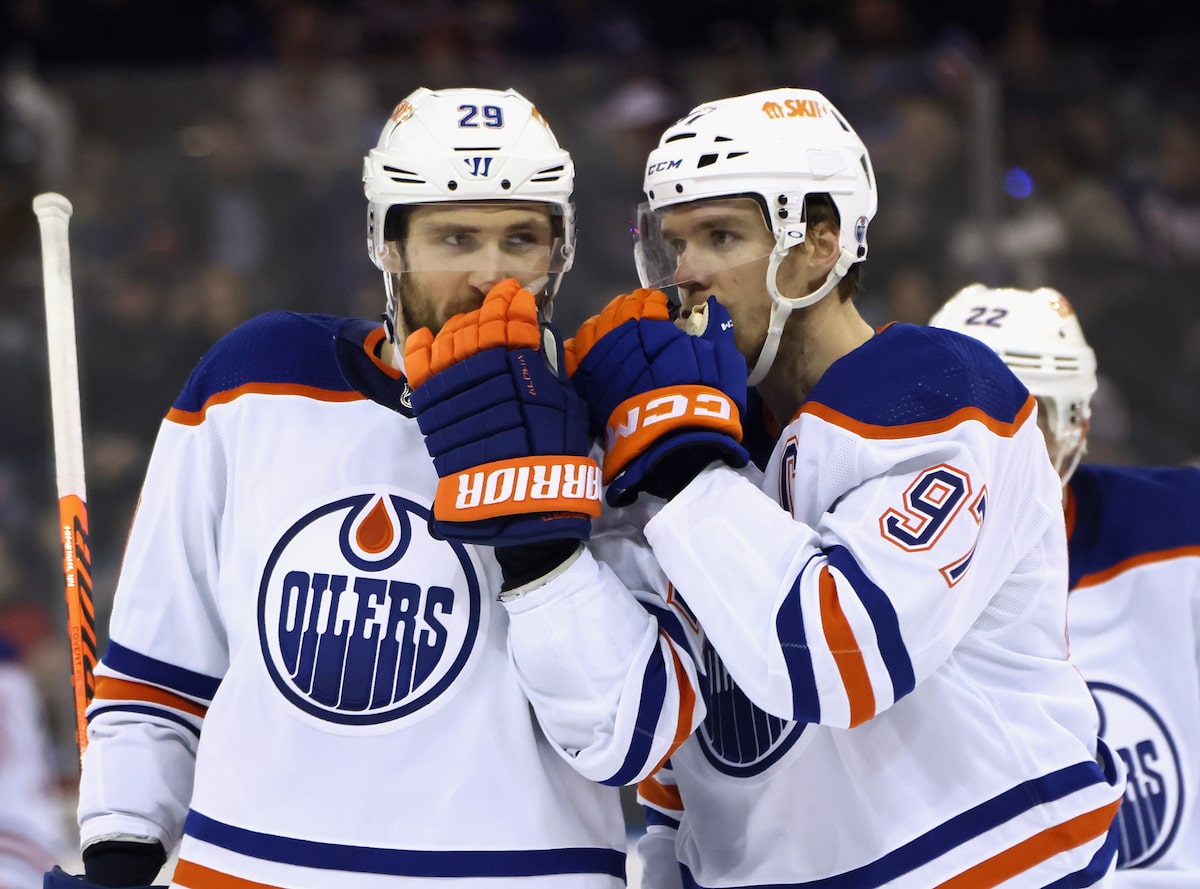 Edmonton Oilers' Leon Draisaitl Suffers Injury, Leaves Game Edmonton Oilers' Leon Draisaitl Suffers Injury, Leaves Game