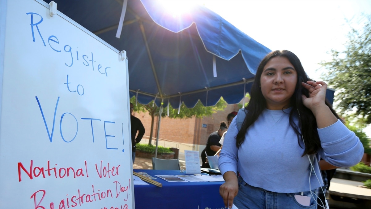 Elite Colleges Increase Fundraising Amidst Political Scrutiny Elite Colleges Increase Fundraising Amidst Political Scrutiny