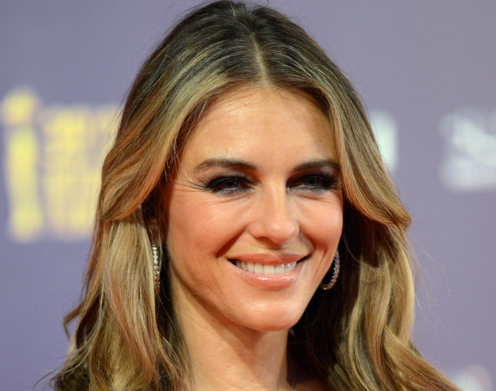 Elizabeth Hurley: A Retrospective Of Her Stunning Cleavage Elizabeth Hurley: A Retrospective Of Her Stunning Cleavage