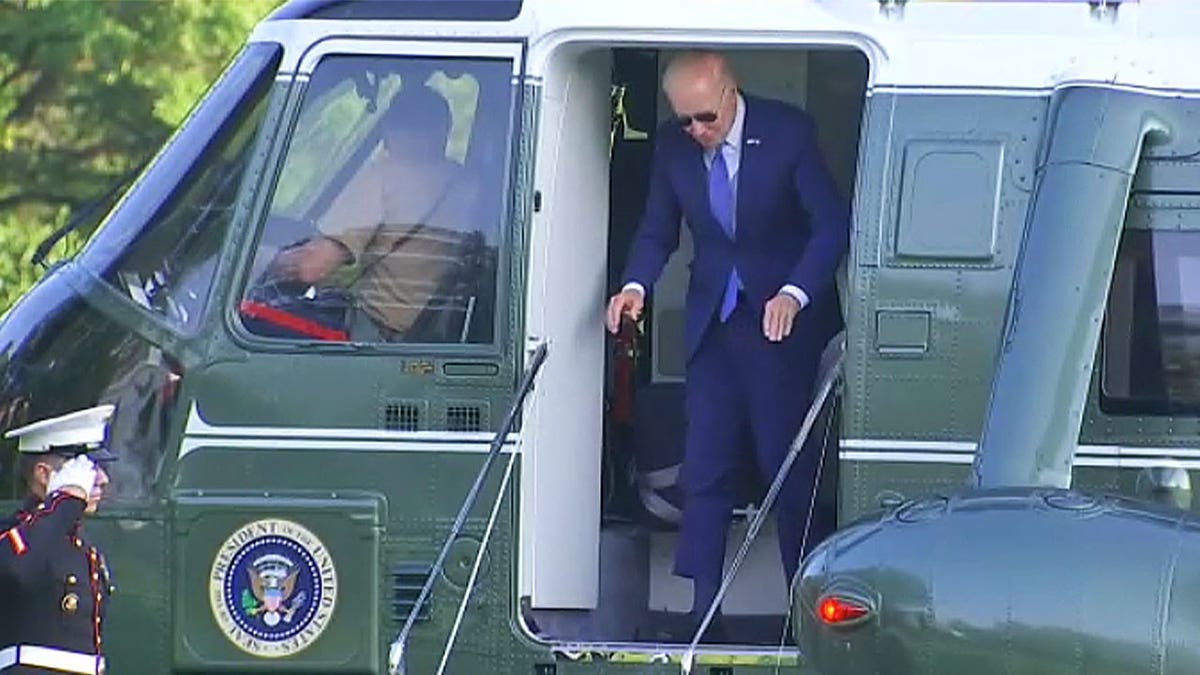 Elizabeth Warren's Defense Of Biden's Mental Fitness: A Failed Attempt Elizabeth Warren's Defense Of Biden's Mental Fitness: A Failed Attempt