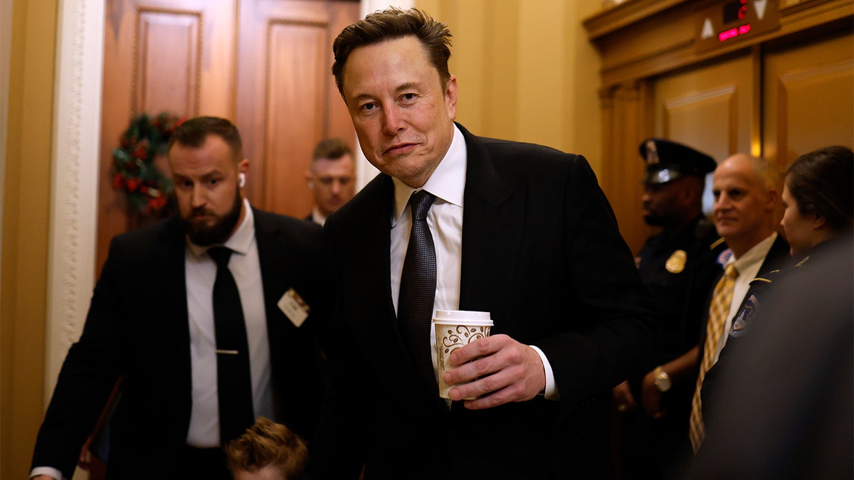 Elon Musk's Billions: A Look At The Factors Affecting His Recent Net Worth Decline Elon Musk's Billions: A Look At The Factors Affecting His Recent Net Worth Decline