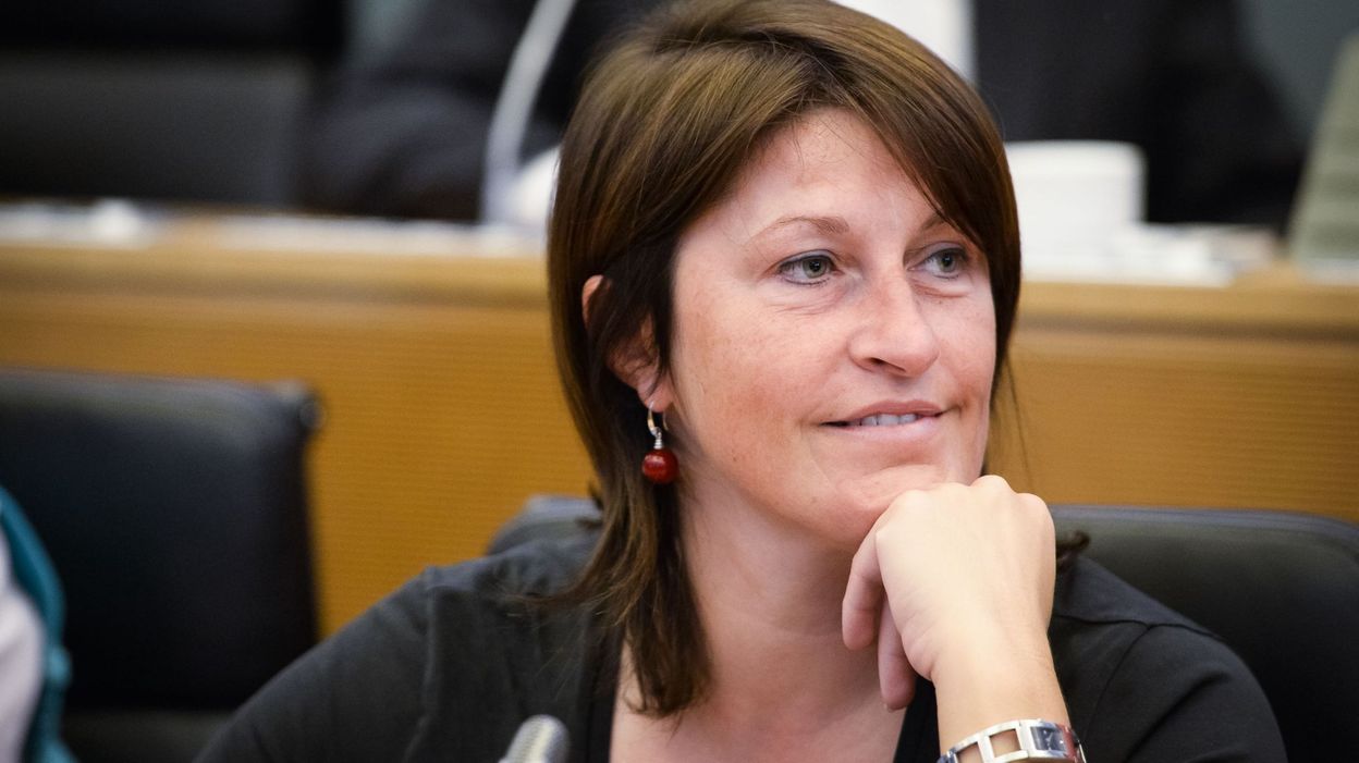 Enquête Sur Le Nouveau Siège De La RTBF: La Ministre Galant Intervient Enquête Sur Le Nouveau Siège De La RTBF: La Ministre Galant Intervient