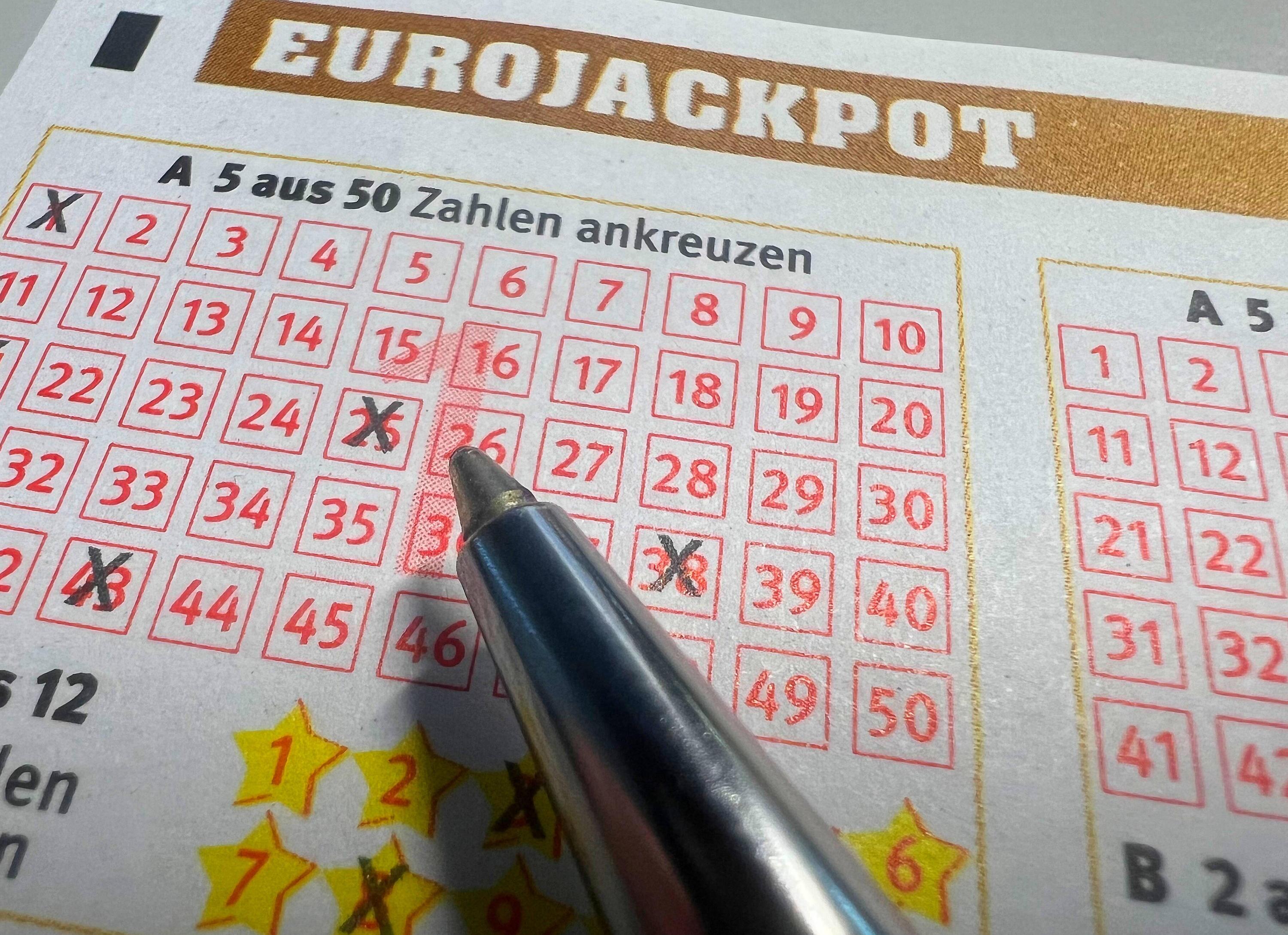 Eurojackpot Freitag, 09. Mai 2025: Gewinnzahlen & Quoten Eurojackpot Freitag, 09. Mai 2025: Gewinnzahlen & Quoten