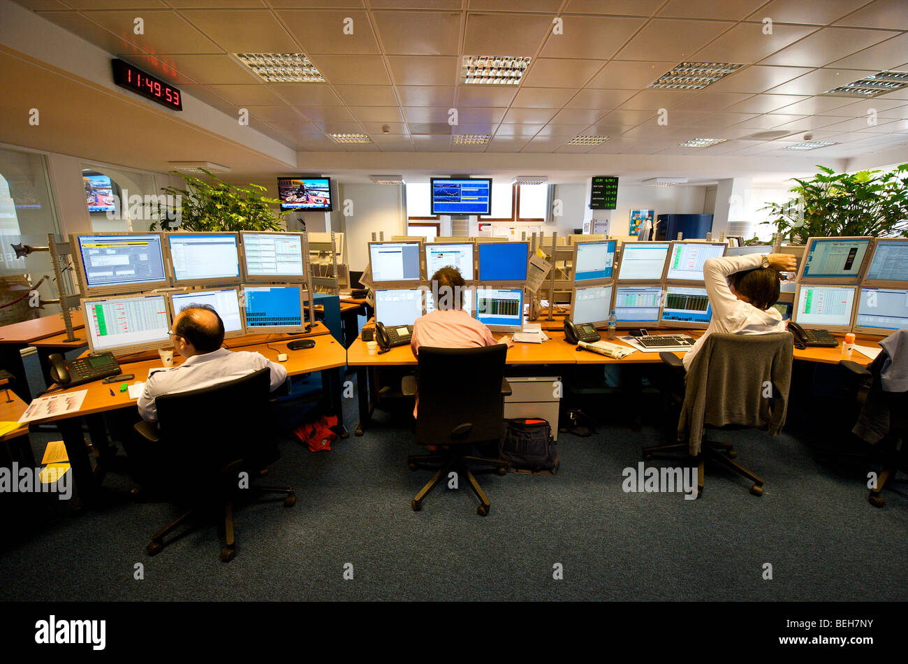 Euronext Amsterdam Sees 8% Stock Increase Following US Tariff Delay Euronext Amsterdam Sees 8% Stock Increase Following US Tariff Delay