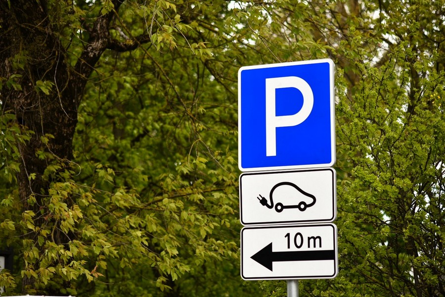Europos Elektromobilių Įkrovimo Tinklas: Porsche Indėlis Europos Elektromobilių Įkrovimo Tinklas: Porsche Indėlis