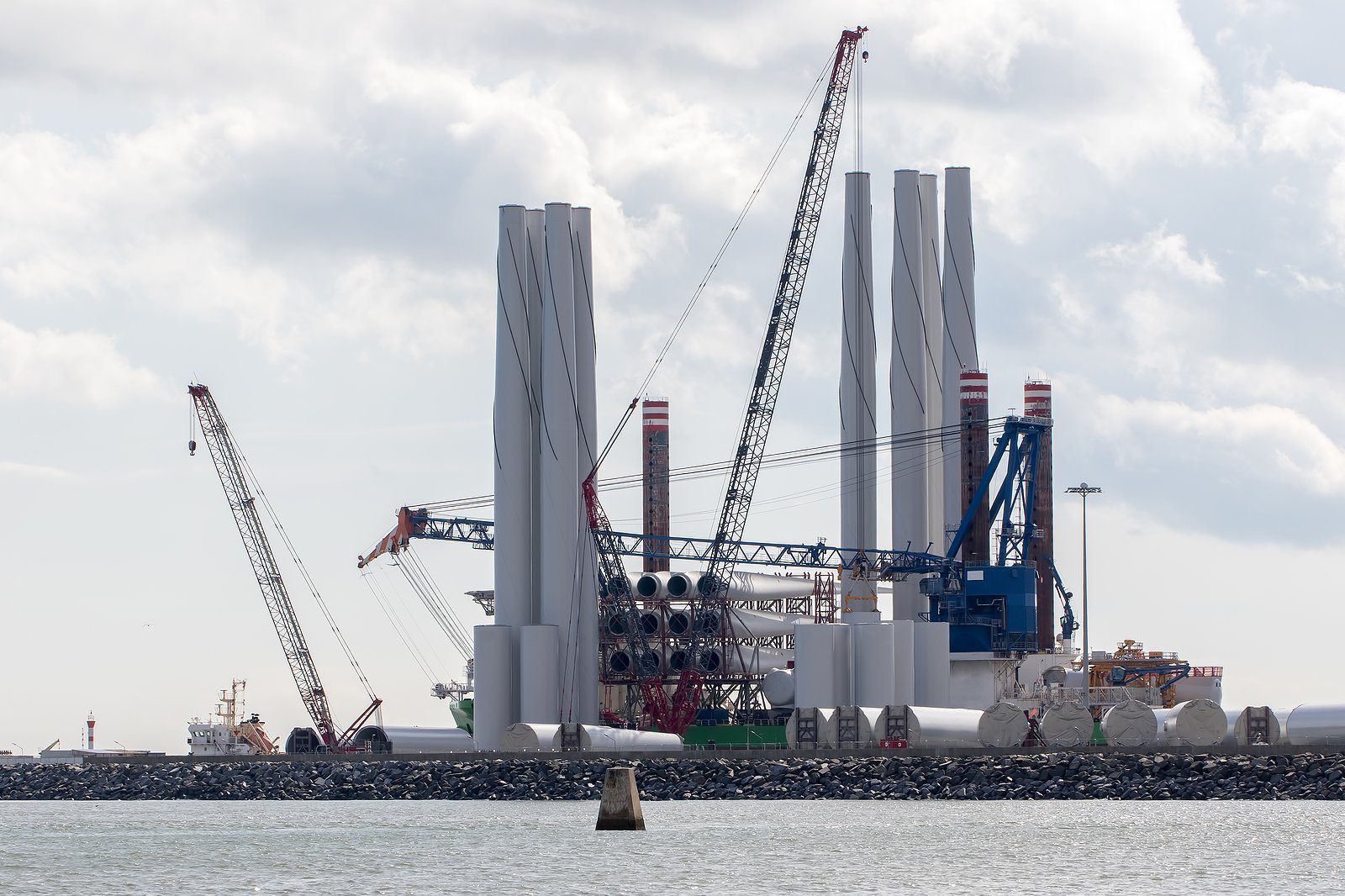 Expensive Offshore Wind Farms: A Shift In Industry Favor? Expensive Offshore Wind Farms: A Shift In Industry Favor?