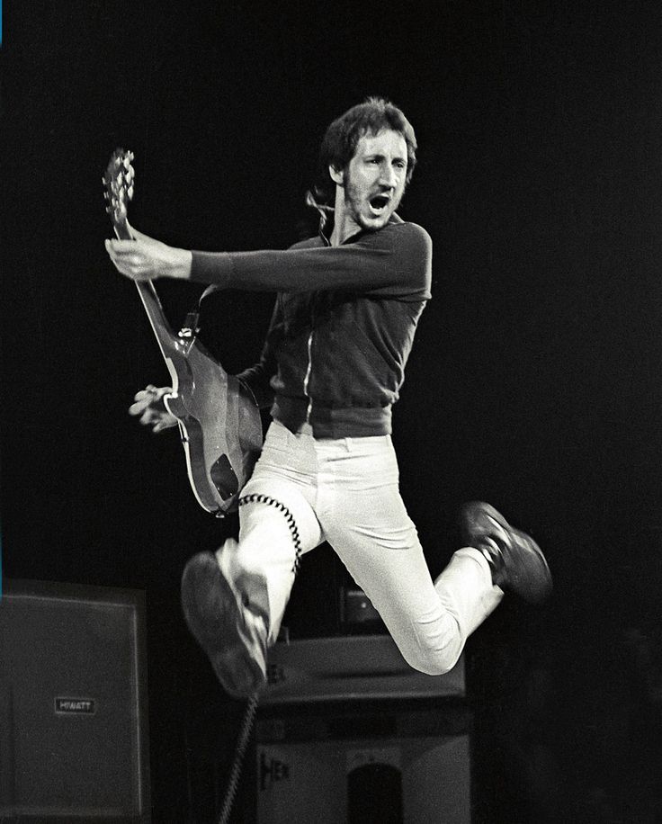 Exploring The Dynamics Of Collaboration: Pete Townshend's Approach To Live Music Exploring The Dynamics Of Collaboration: Pete Townshend's Approach To Live Music