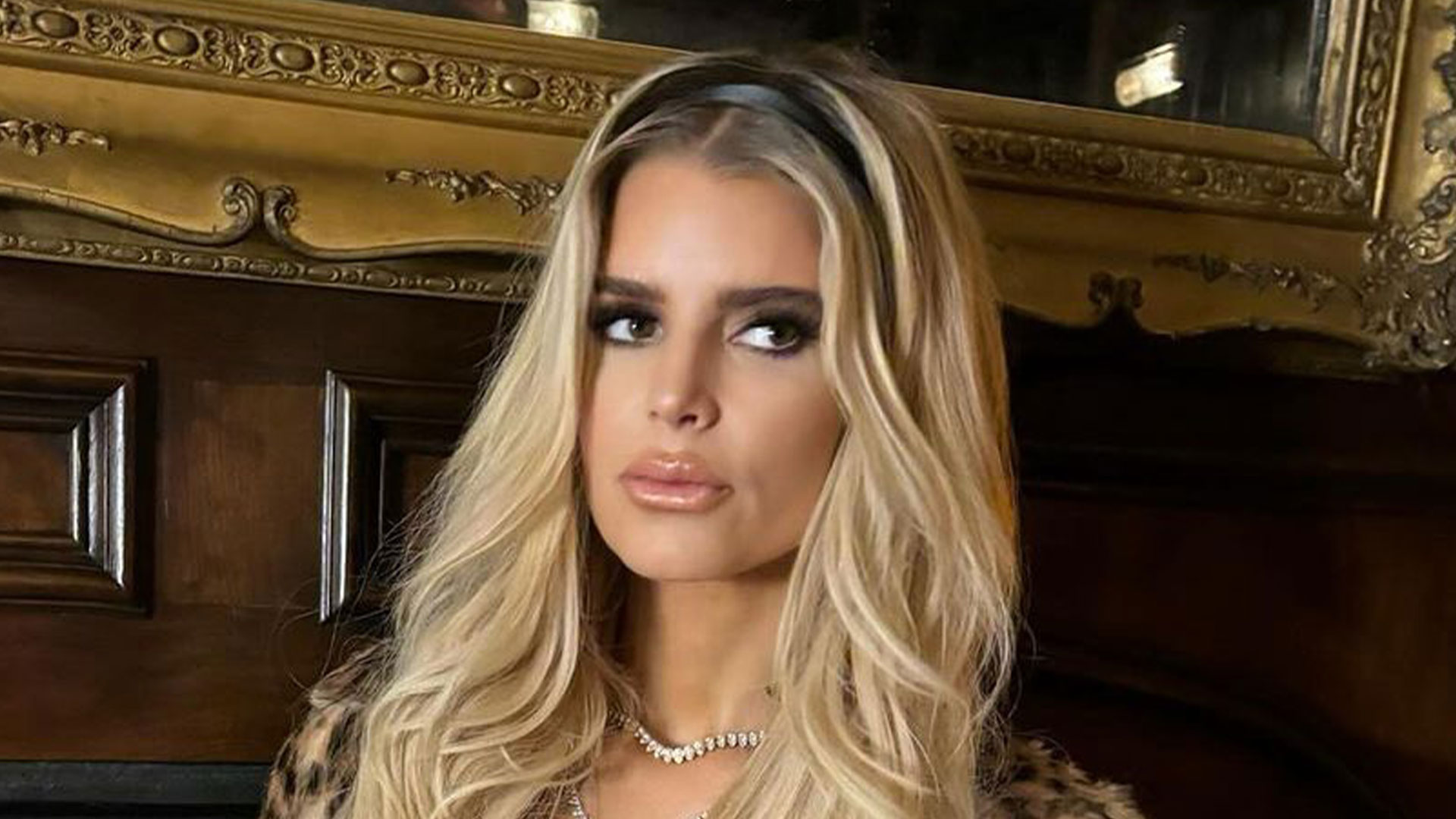 Exploring The Rumors: Jessica Simpson And Jeremy Renner's Relationship History Exploring The Rumors: Jessica Simpson And Jeremy Renner's Relationship History