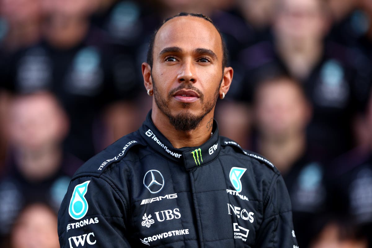F1: Lewis Hamilton's Show Of Respect In Recent Testing Footage F1: Lewis Hamilton's Show Of Respect In Recent Testing Footage