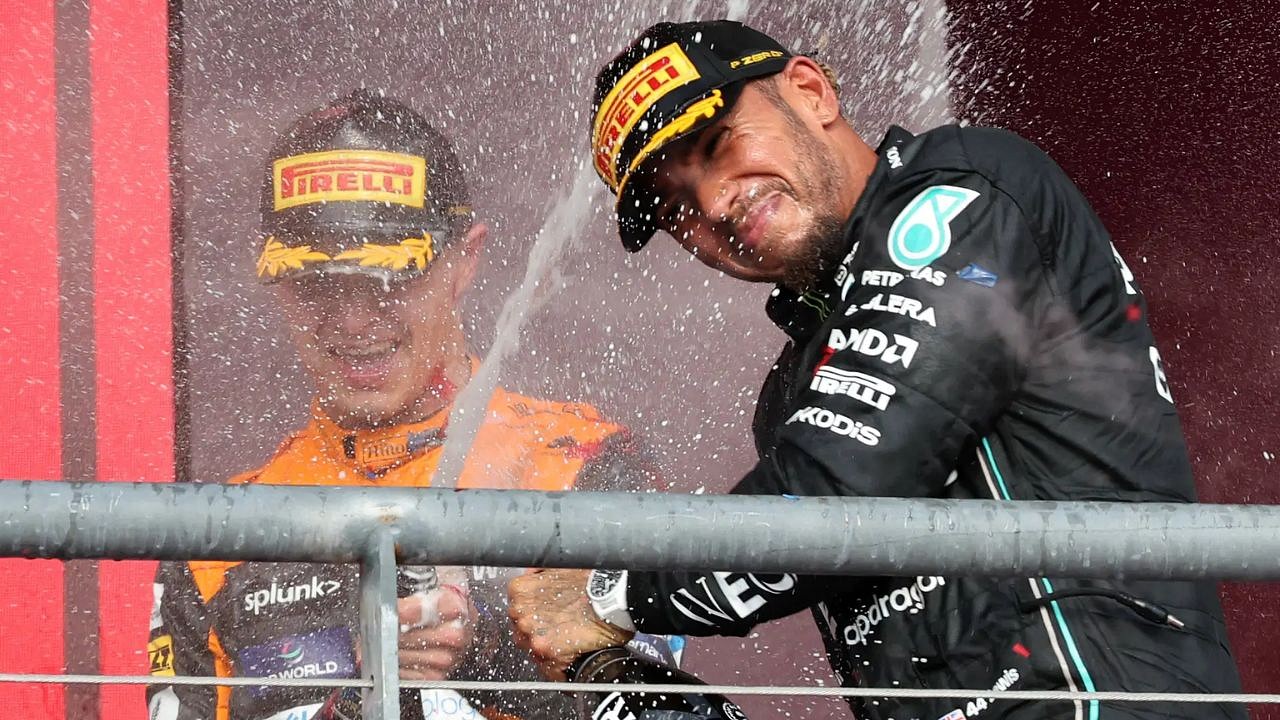 F1 Testing: Lewis Hamilton's Unexpected Gesture To Ex-Teammate Revealed F1 Testing: Lewis Hamilton's Unexpected Gesture To Ex-Teammate Revealed
