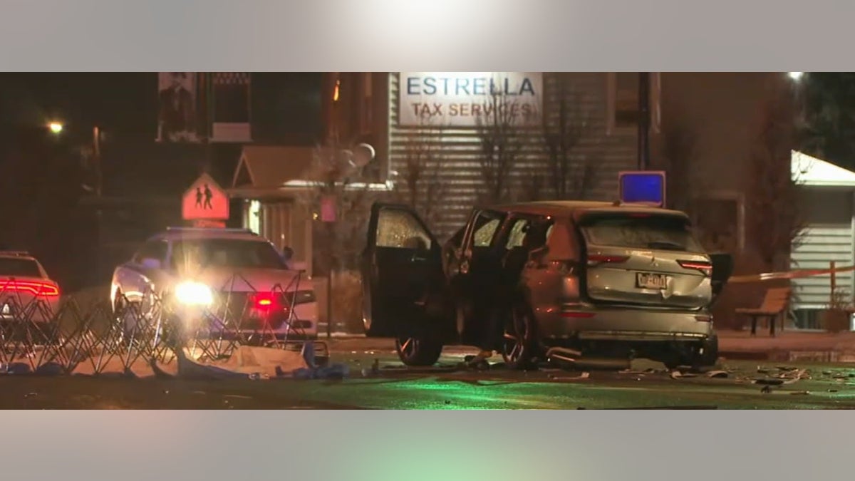 Fatal Car Explosion On Dam Square: Driver Dies, Suicide Investigated Fatal Car Explosion On Dam Square: Driver Dies, Suicide Investigated
