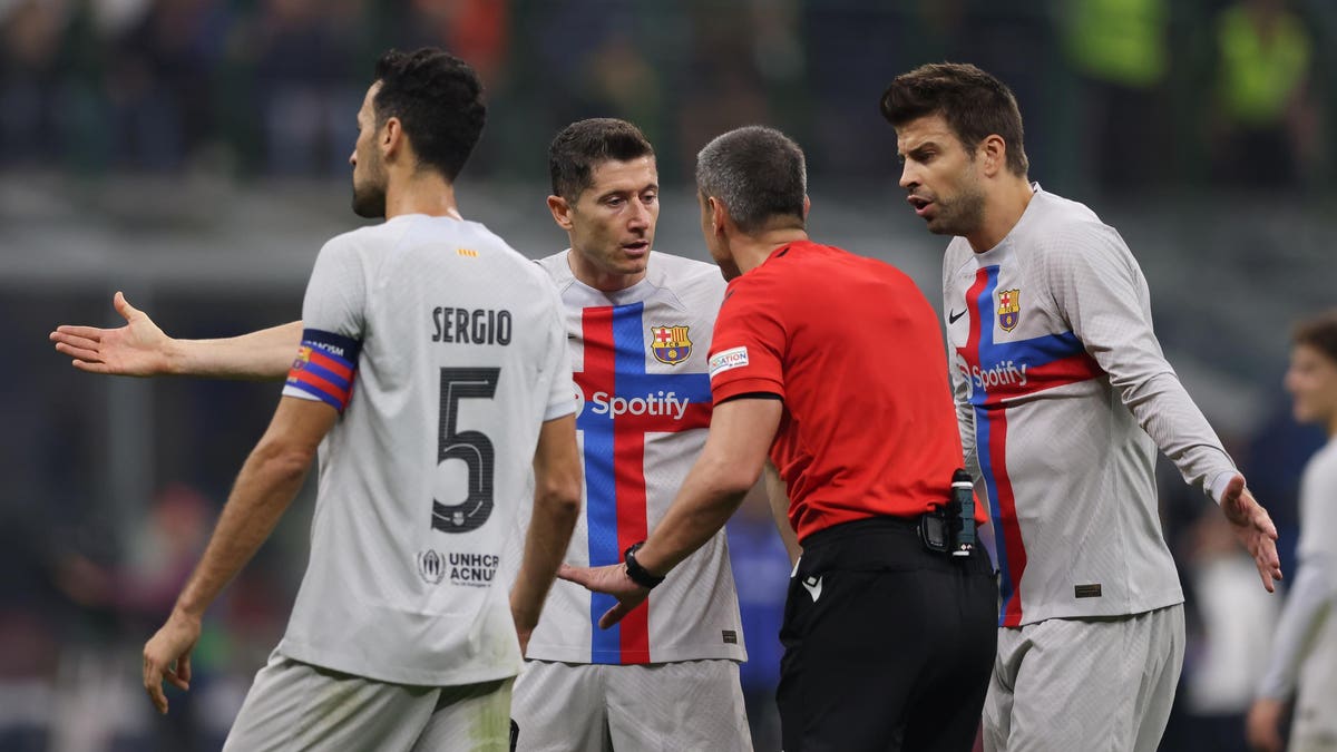 FC Barcelona Issues Strong Rebuke Over La Liga's Actions FC Barcelona Issues Strong Rebuke Over La Liga's Actions