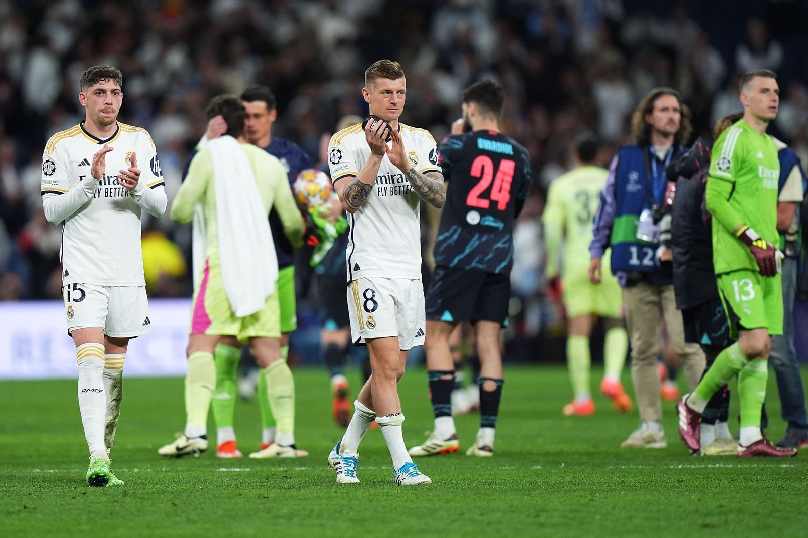 Fede Valverde: Toni Kroos, Mi Ídolo Ineludible Fede Valverde: Toni Kroos, Mi Ídolo Ineludible