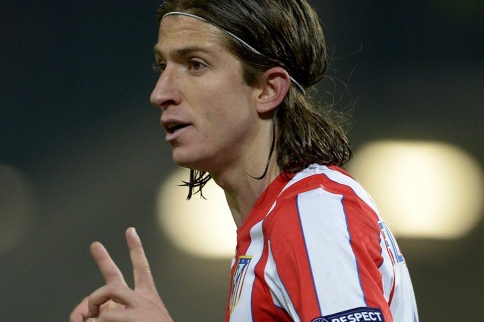 Filipe Luís Celebra Un Nuevo Título En Su Carrera
