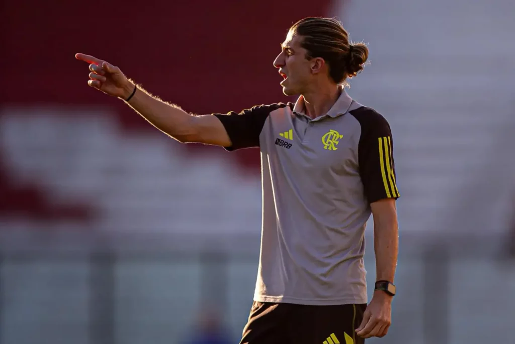 Filipe Luís: Nueva Victoria Y Un Título Más Filipe Luís: Nueva Victoria Y Un Título Más