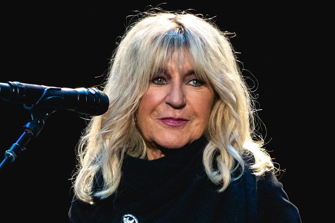Fleetwood Mac's Top Singles: Why Their Popularity Remains Unwavering Fleetwood Mac's Top Singles: Why Their Popularity Remains Unwavering