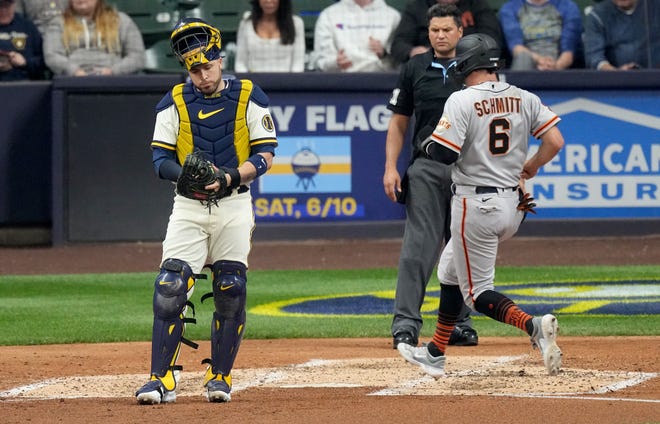 Flores And Lee Lead SF Giants To Victory Against Milwaukee Brewers Flores And Lee Lead SF Giants To Victory Against Milwaukee Brewers