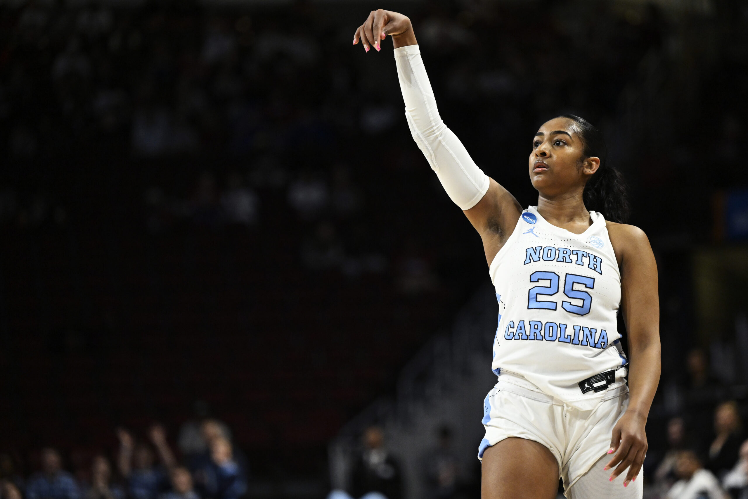 Former Oregon Duck Deja Kelly Delivers For Las Vegas Aces Former Oregon Duck Deja Kelly Delivers For Las Vegas Aces