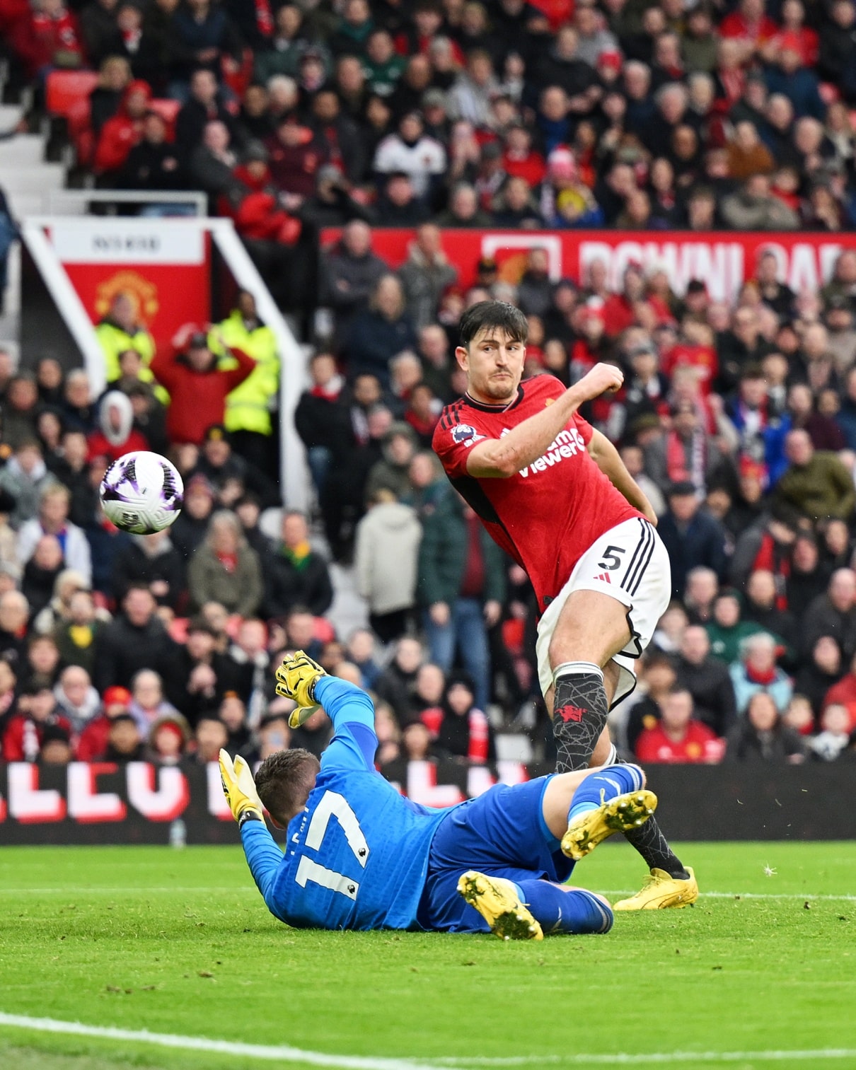 Fulham And Forest: Nigerian Duo Back In FA Cup Quarter-Finals Fulham And Forest: Nigerian Duo Back In FA Cup Quarter-Finals