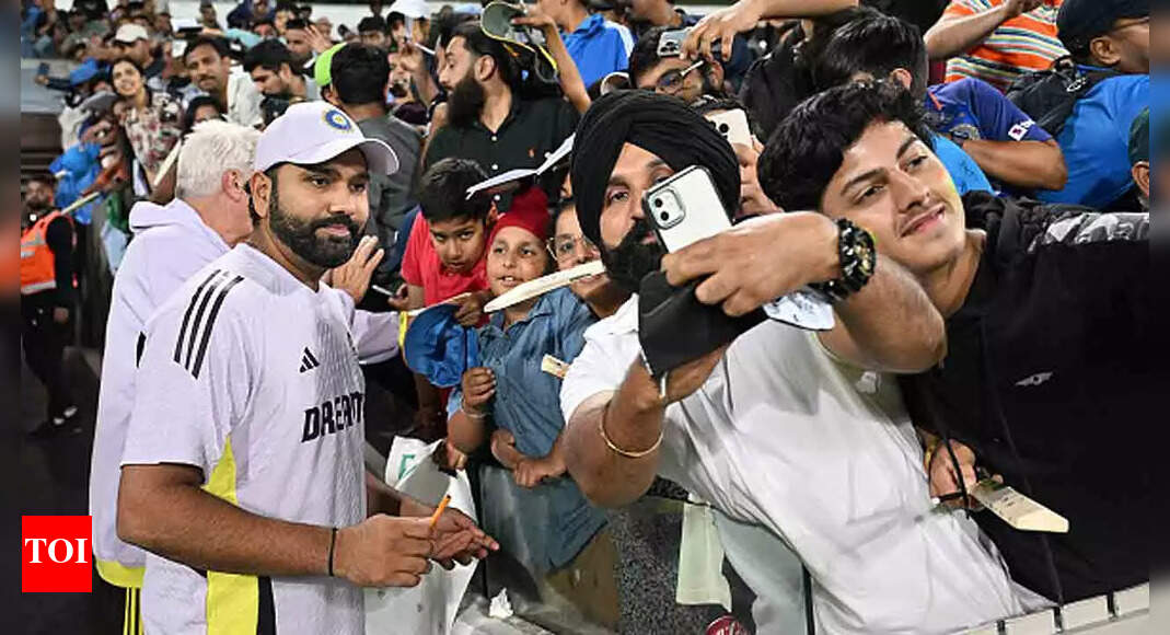 Garnacho's Alleged Autograph Snub: Fan's Plea Ignored In Viral Video Garnacho's Alleged Autograph Snub: Fan's Plea Ignored In Viral Video