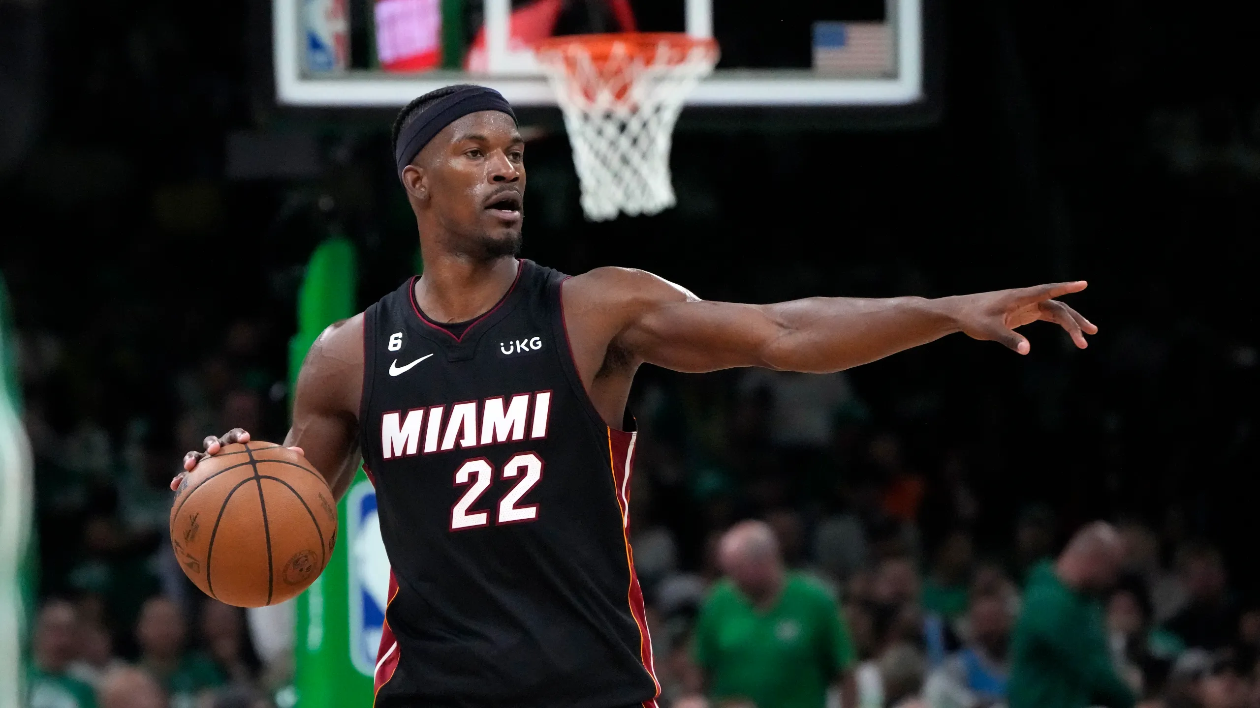 Golden State Warriors' Jimmy Butler Leads Charge In Victory Against Houston Rockets Golden State Warriors' Jimmy Butler Leads Charge In Victory Against Houston Rockets