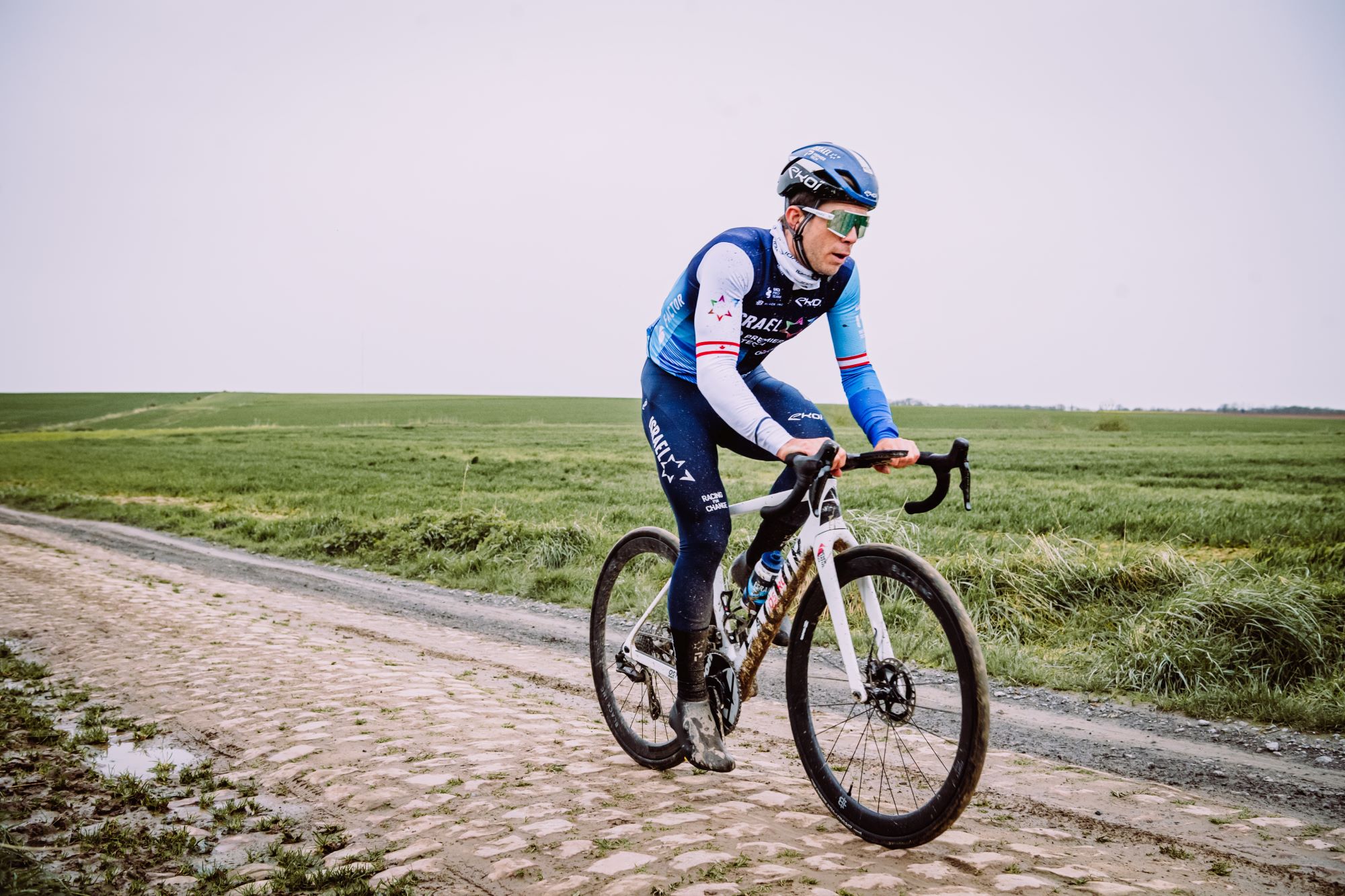 Gravel Bike Tech At Paris-Roubaix 2025: Exploring The Gear And Innovation Gravel Bike Tech At Paris-Roubaix 2025: Exploring The Gear And Innovation