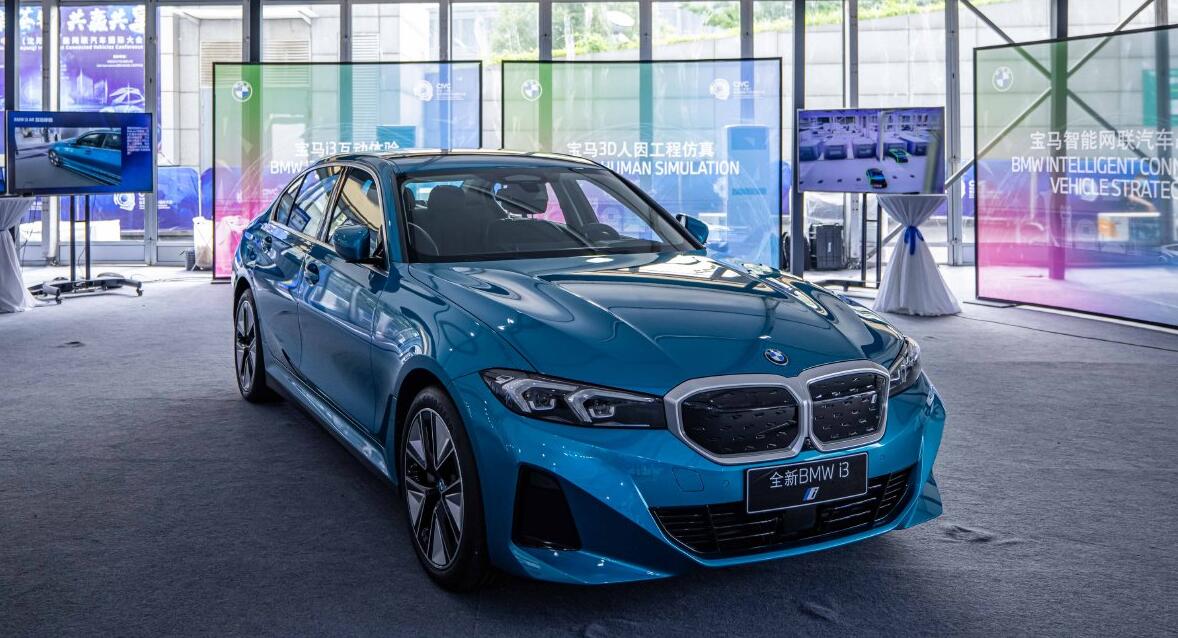 Growth Strategies In The Chinese Auto Market: Insights From BMW And Porsche's Experiences Growth Strategies In The Chinese Auto Market: Insights From BMW And Porsche's Experiences