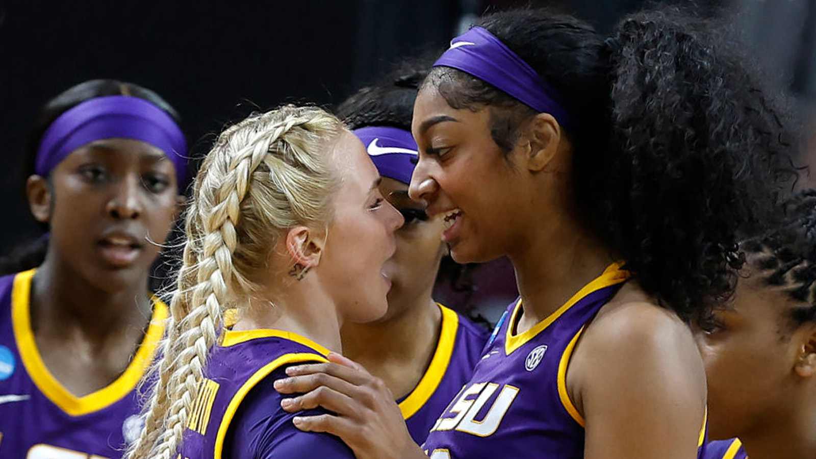 Hailey Van Lith And Angel Reese: A Chicago Reunion Amidst Old Tensions Hailey Van Lith And Angel Reese: A Chicago Reunion Amidst Old Tensions