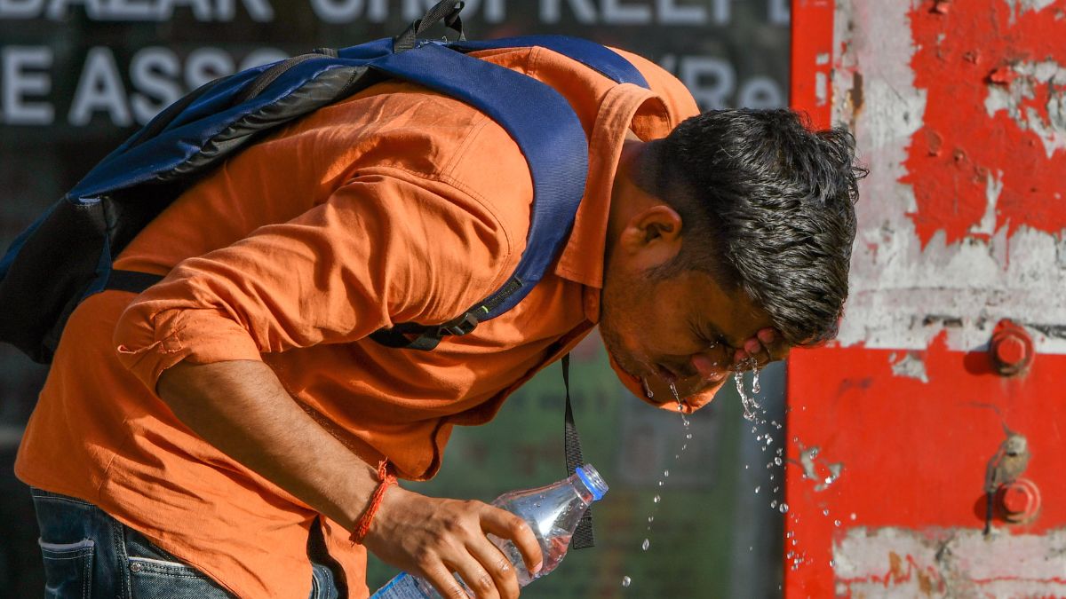Holi In West Bengal: Weather Forecast Includes High Tide And Temperature Alert Holi In West Bengal: Weather Forecast Includes High Tide And Temperature Alert