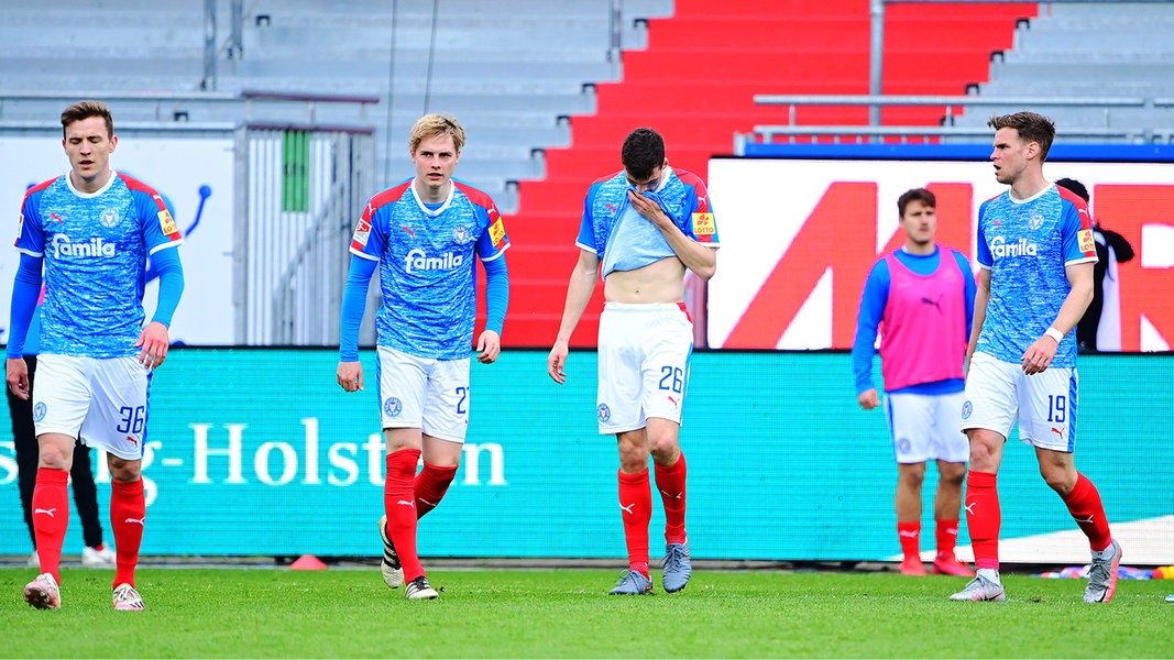 Holstein Kiel's Bundesliga Debut Ends In Relegation Holstein Kiel's Bundesliga Debut Ends In Relegation