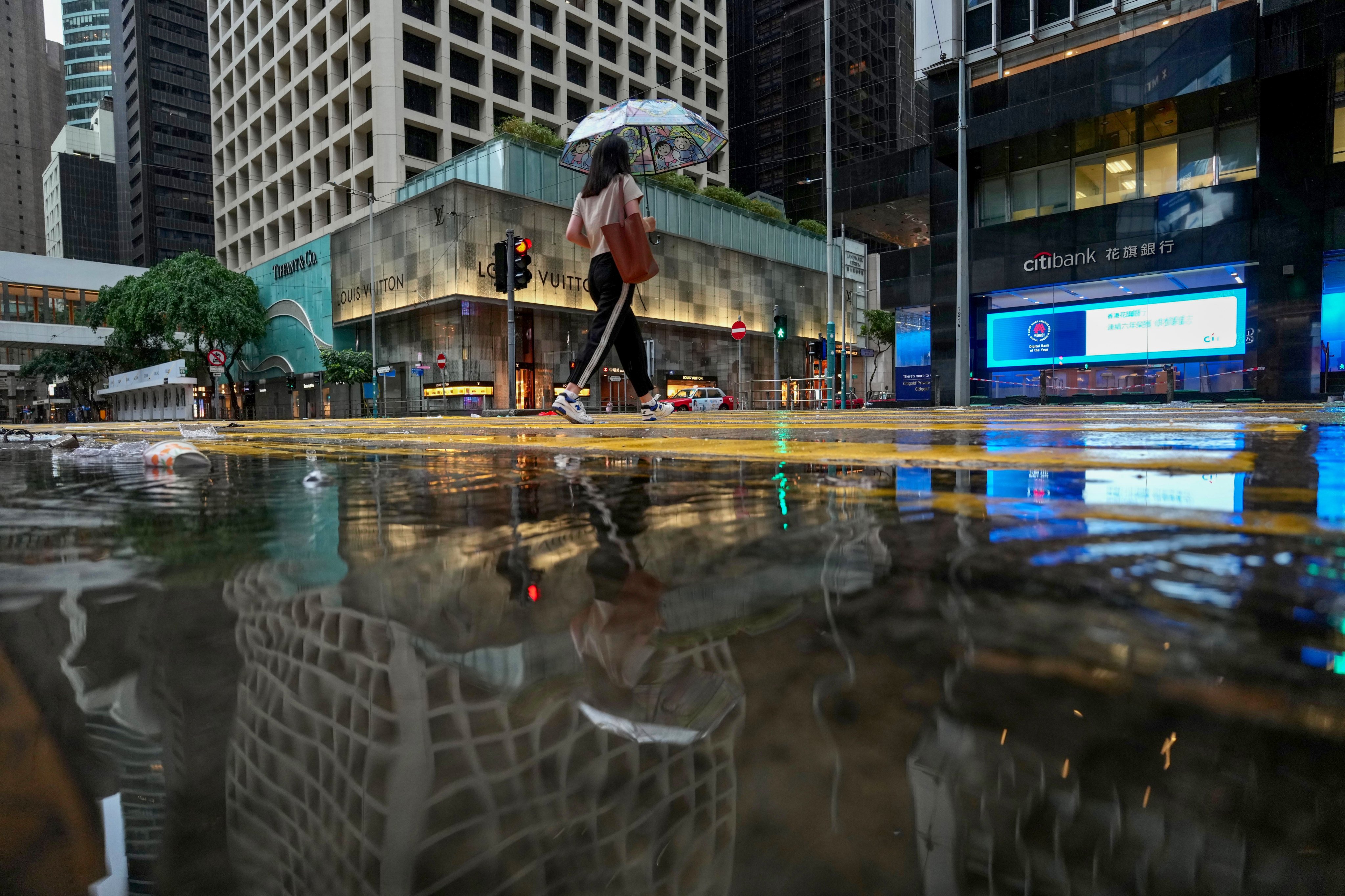 Hong Kong's Chinese Stock Market Sees Significant Gains Amidst Trade Hopes Hong Kong's Chinese Stock Market Sees Significant Gains Amidst Trade Hopes