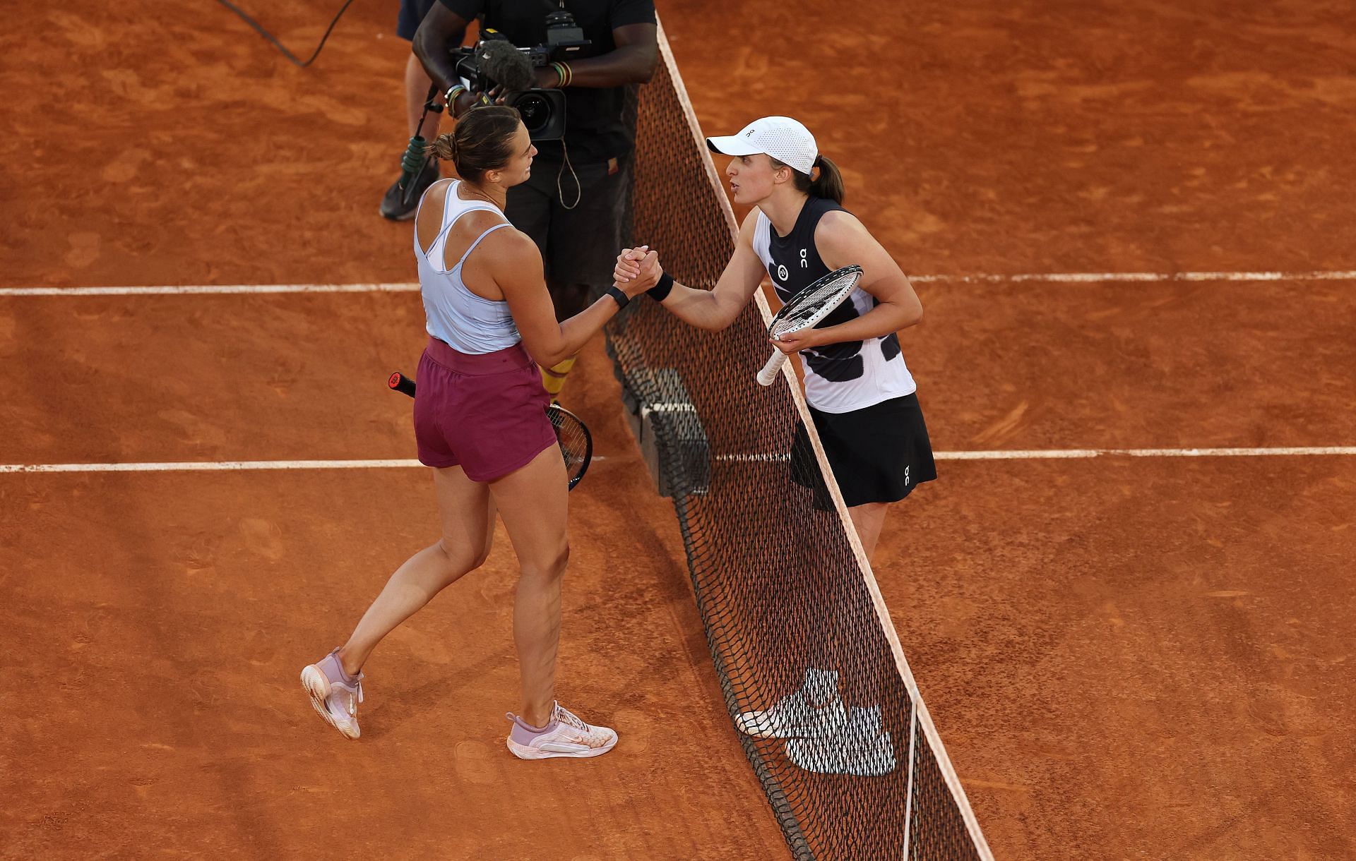 Iga Swiatek Overcomes Keys' Dominant Start To Set Up Madrid Semifinal With Gauff Iga Swiatek Overcomes Keys' Dominant Start To Set Up Madrid Semifinal With Gauff