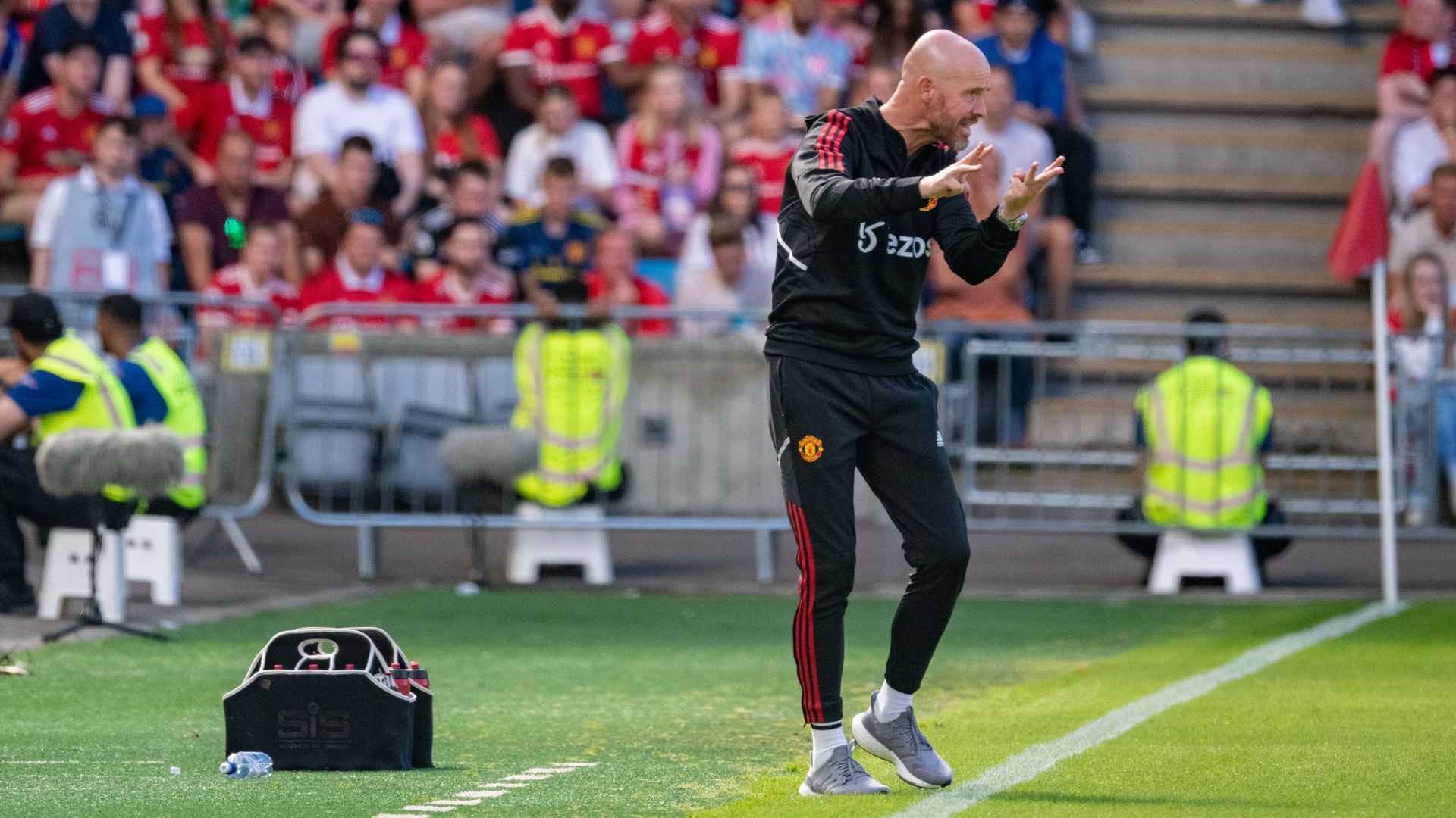 Is Erik Ten Hag The Replacement For Thiago Motta At Juventus? Man Utd News Is Erik Ten Hag The Replacement For Thiago Motta At Juventus? Man Utd News