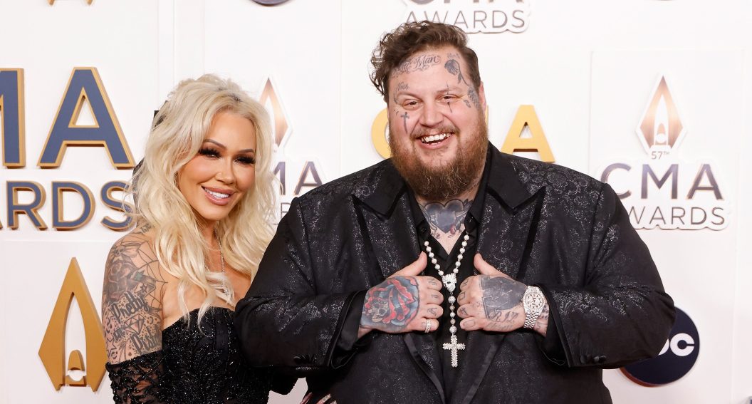 Jelly Roll And Guy Fieri Team Up For A Surprising New Project Jelly Roll And Guy Fieri Team Up For A Surprising New Project