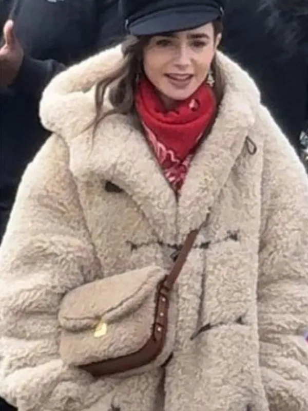 Jessica Simpson's Cheetah Print And Blue Fur Coat: Airport Fashion Statement Jessica Simpson's Cheetah Print And Blue Fur Coat: Airport Fashion Statement