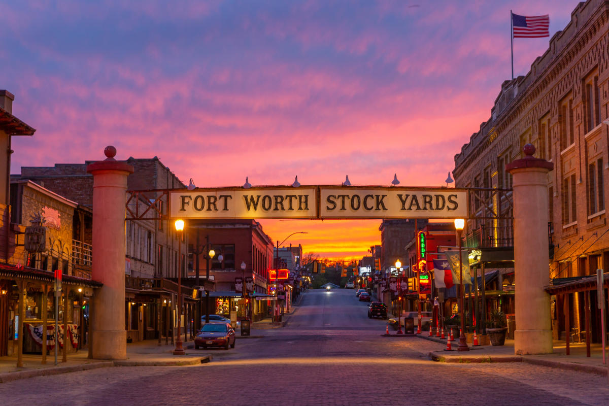 Joe Jonas' Surprise Fort Worth Stockyards Concert: A Night To Remember Joe Jonas' Surprise Fort Worth Stockyards Concert: A Night To Remember