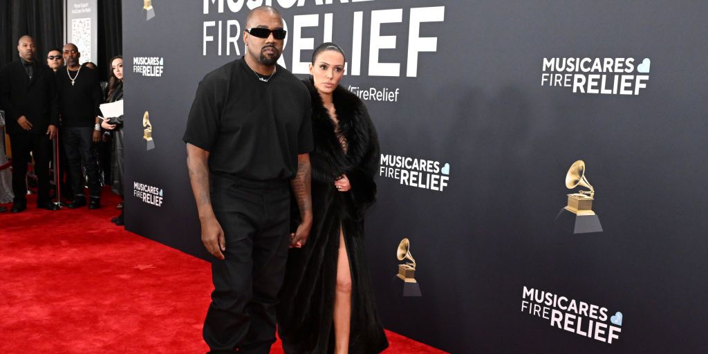 Kanye Westas Ir Bianca Censori: Nauja Šokiruojanti Nuotrauka Kanye Westas Ir Bianca Censori: Nauja Šokiruojanti Nuotrauka