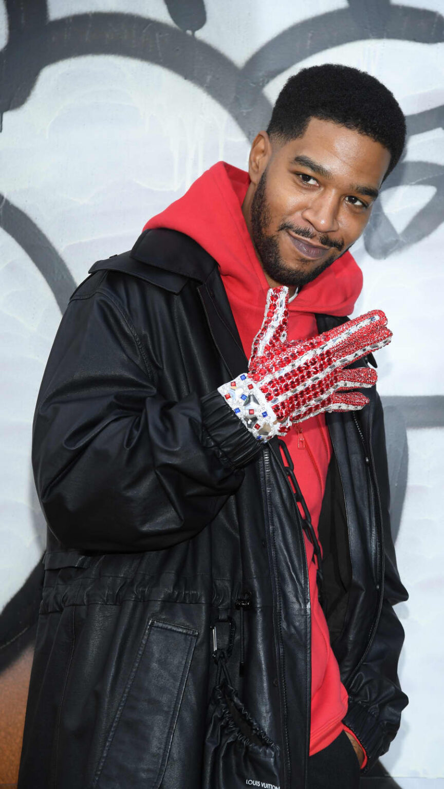 Kid Cudi Memorabilia Sells For Staggering Sum At Auction Kid Cudi Memorabilia Sells For Staggering Sum At Auction