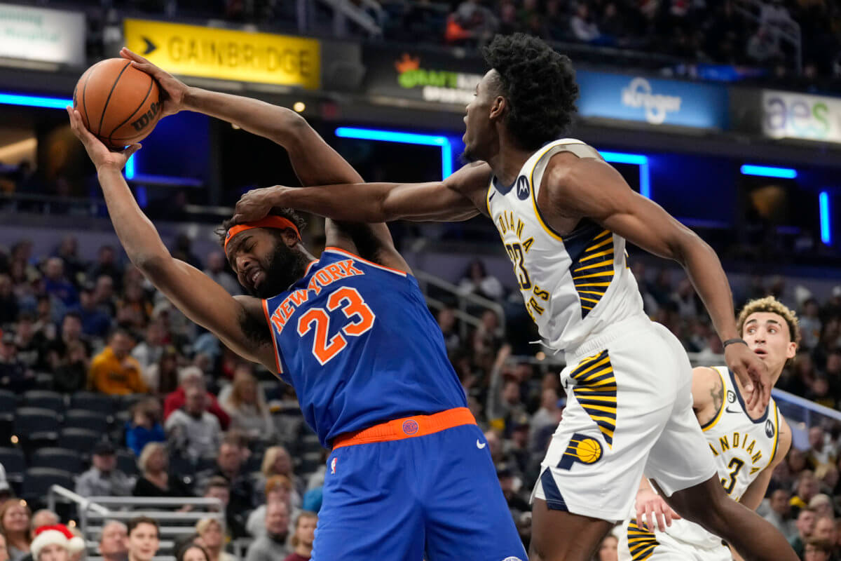 Knicks' Mitchell Robinson Returns To The Court After Successful Ankle Surgery Knicks' Mitchell Robinson Returns To The Court After Successful Ankle Surgery