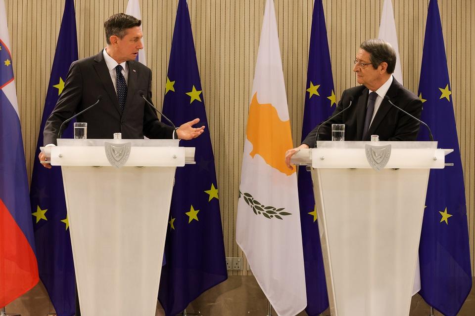 Κόμβος-Σιγιάρτο: Συζήτηση Για Διμερείς Σχέσεις, Κυπριακό Και Προεδρία ΕΕ Κόμβος-Σιγιάρτο: Συζήτηση Για Διμερείς Σχέσεις, Κυπριακό Και Προεδρία ΕΕ