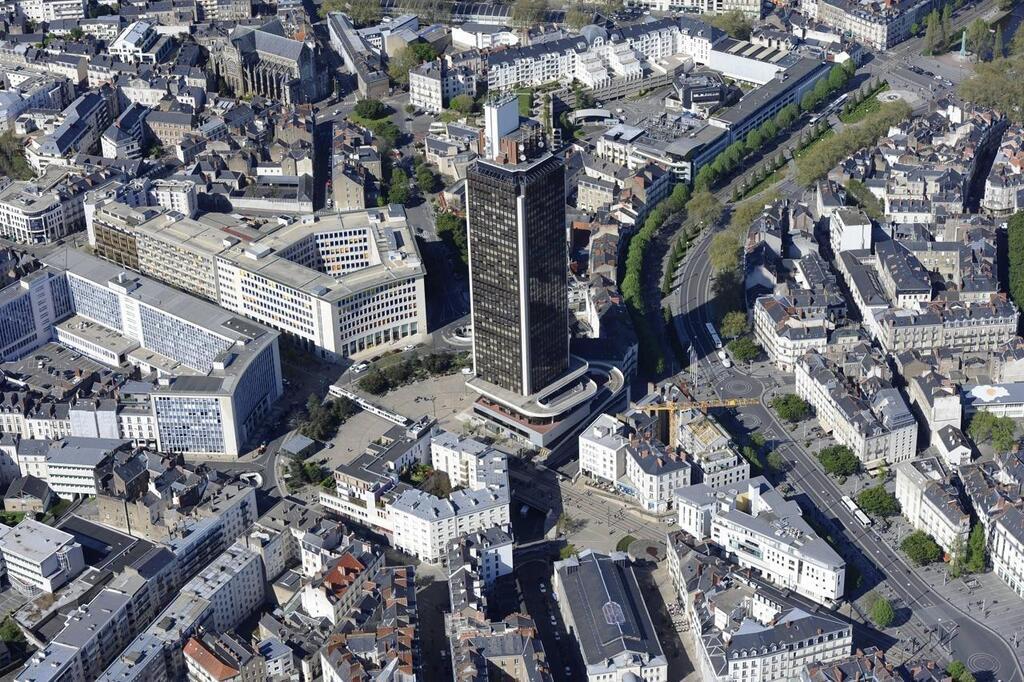 La Croissance Des Tours À Nantes Et Ses Répercussions Sur La Profession De Cordistes La Croissance Des Tours À Nantes Et Ses Répercussions Sur La Profession De Cordistes