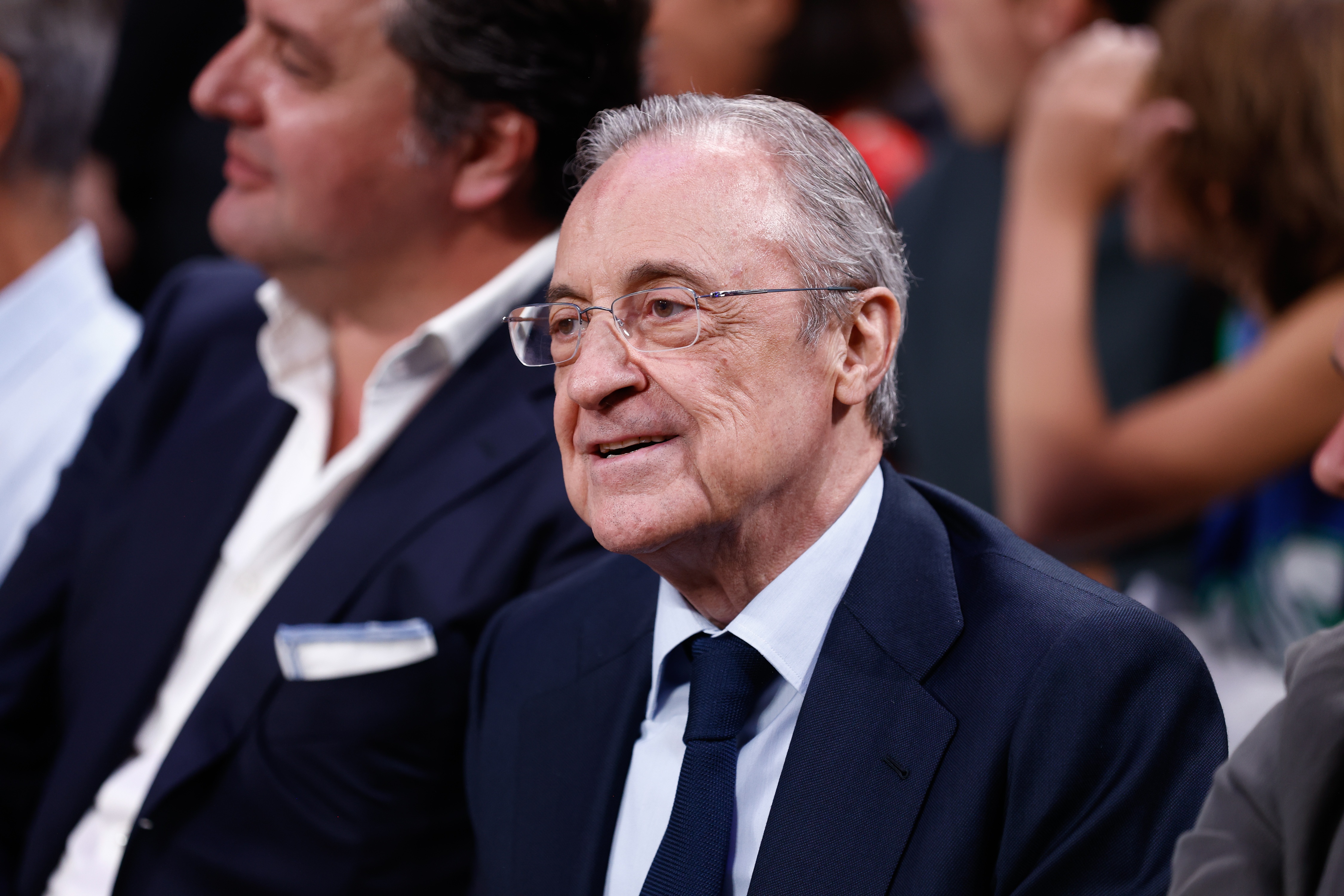La Era Florentino Pérez En El Real Madrid: Análisis De Su Gestión Deportiva Y Económica La Era Florentino Pérez En El Real Madrid: Análisis De Su Gestión Deportiva Y Económica