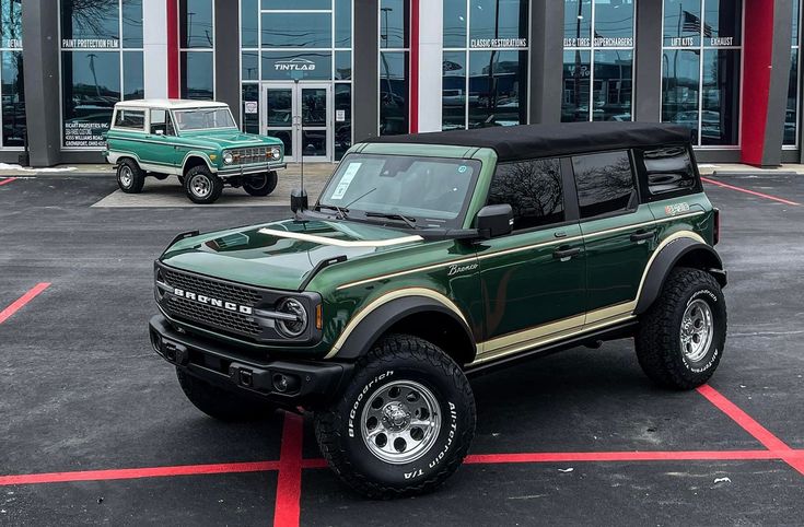 LA Style: Patrick Schwarzenegger And His Retro Bronco LA Style: Patrick Schwarzenegger And His Retro Bronco