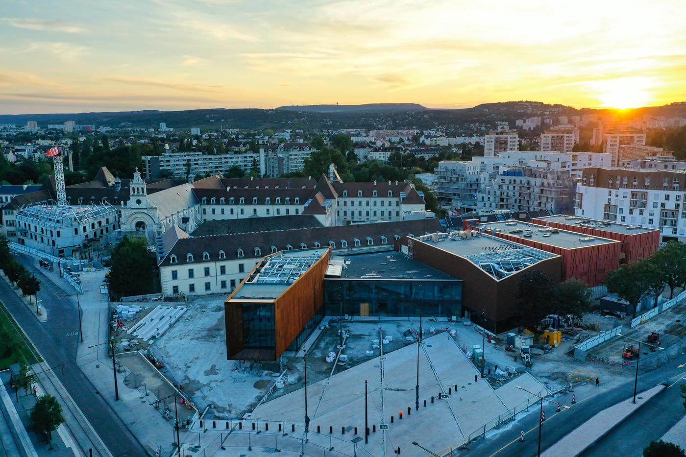 La Ville De Dijon Et La Crise D'Épicure À La Cité De La Gastronomie La Ville De Dijon Et La Crise D'Épicure À La Cité De La Gastronomie