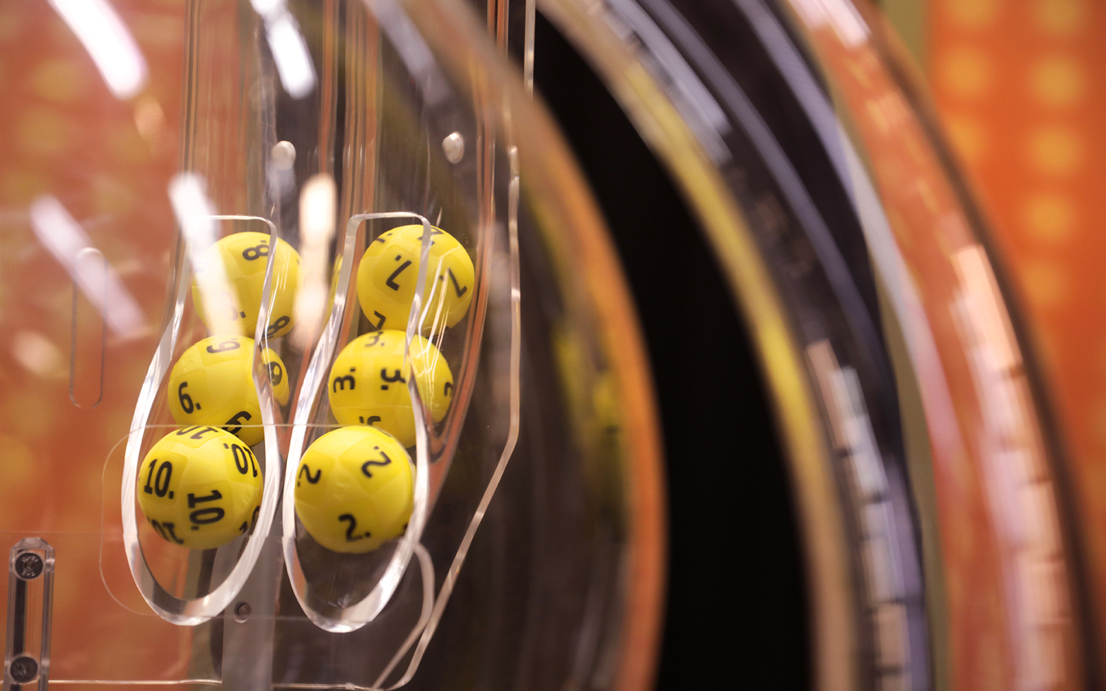 Lähes Kaksi Miljoonaa Euroa Eurojackpot-voitoissa – Neljä Onnekasta Voittajaa Lähes Kaksi Miljoonaa Euroa Eurojackpot-voitoissa – Neljä Onnekasta Voittajaa